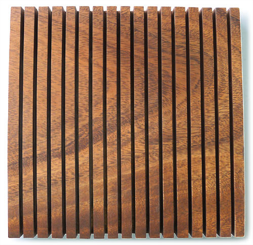 Square Chopping Board with Grooves 8" x 8" x 1"